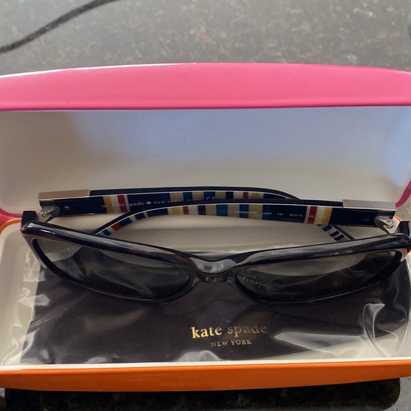 Kate spade sunglasses - Picture 4 of 5